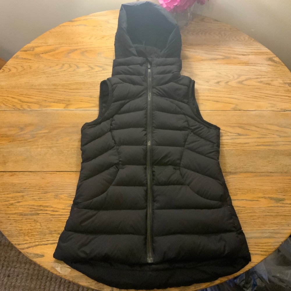 LULULEMON ATHLETICA pack it down hooded vest/black/4(removable hood) down - Picture 5 of 6